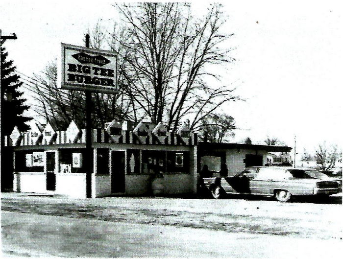 Tastee Freez Big Tee Burger (Jonesys Pizza) - Vintage Photo